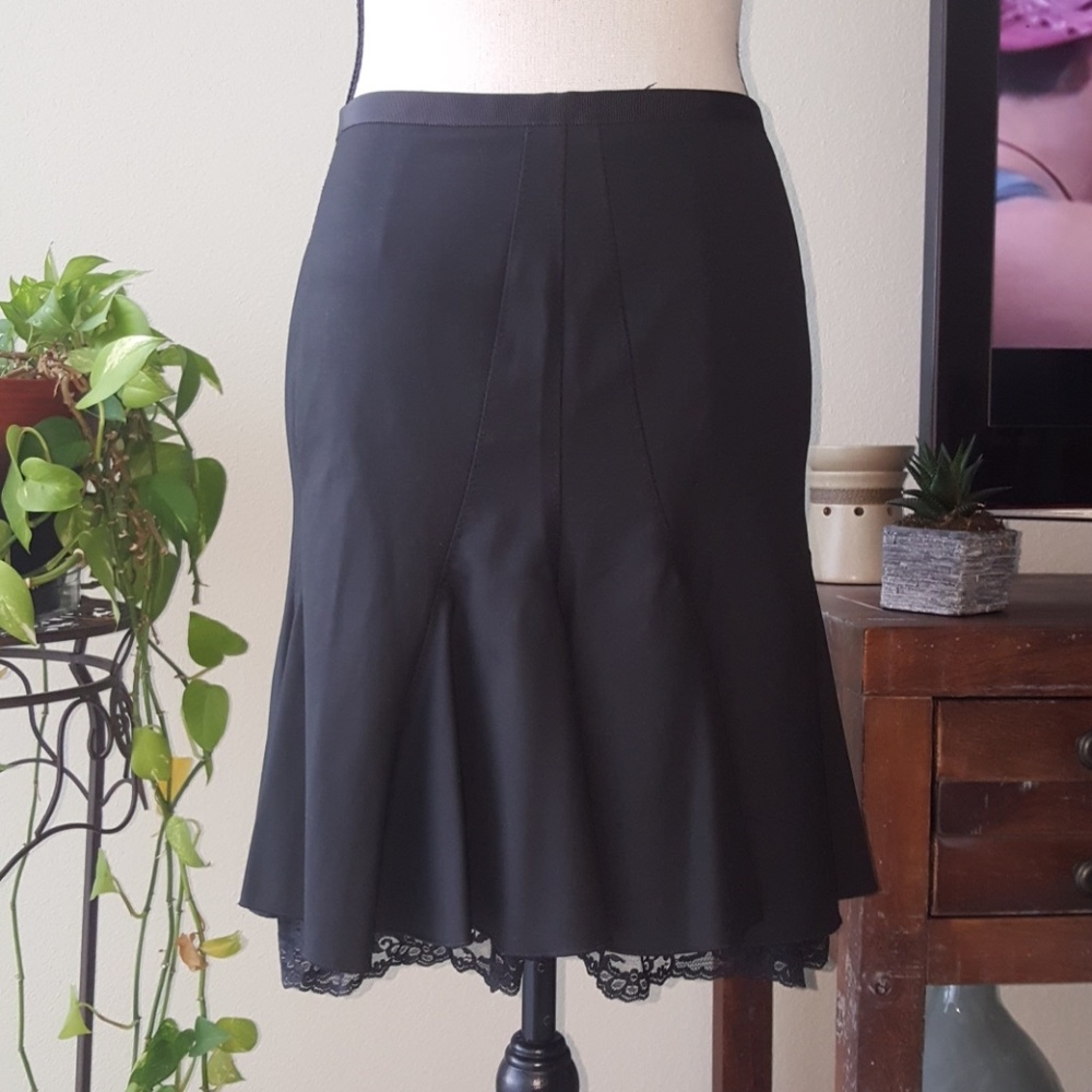 ⭐ Black Lace Lined Skirt ⭐